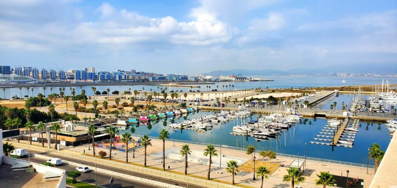Ohtels Campo De Gibraltar Hotel La Linea de la Concepcion Bagian luar foto