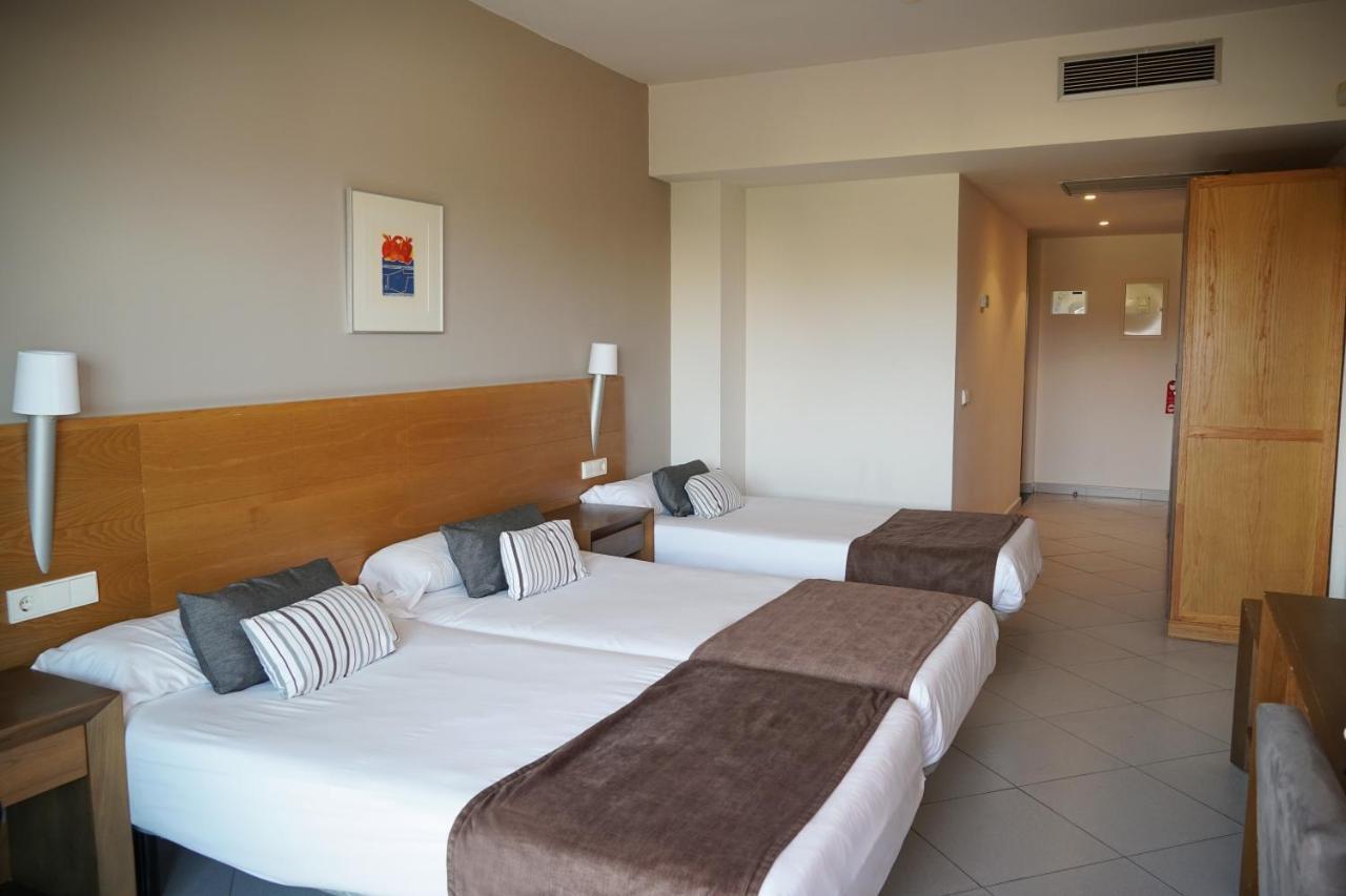 Ohtels Campo De Gibraltar Hotel La Linea de la Concepcion Bagian luar foto