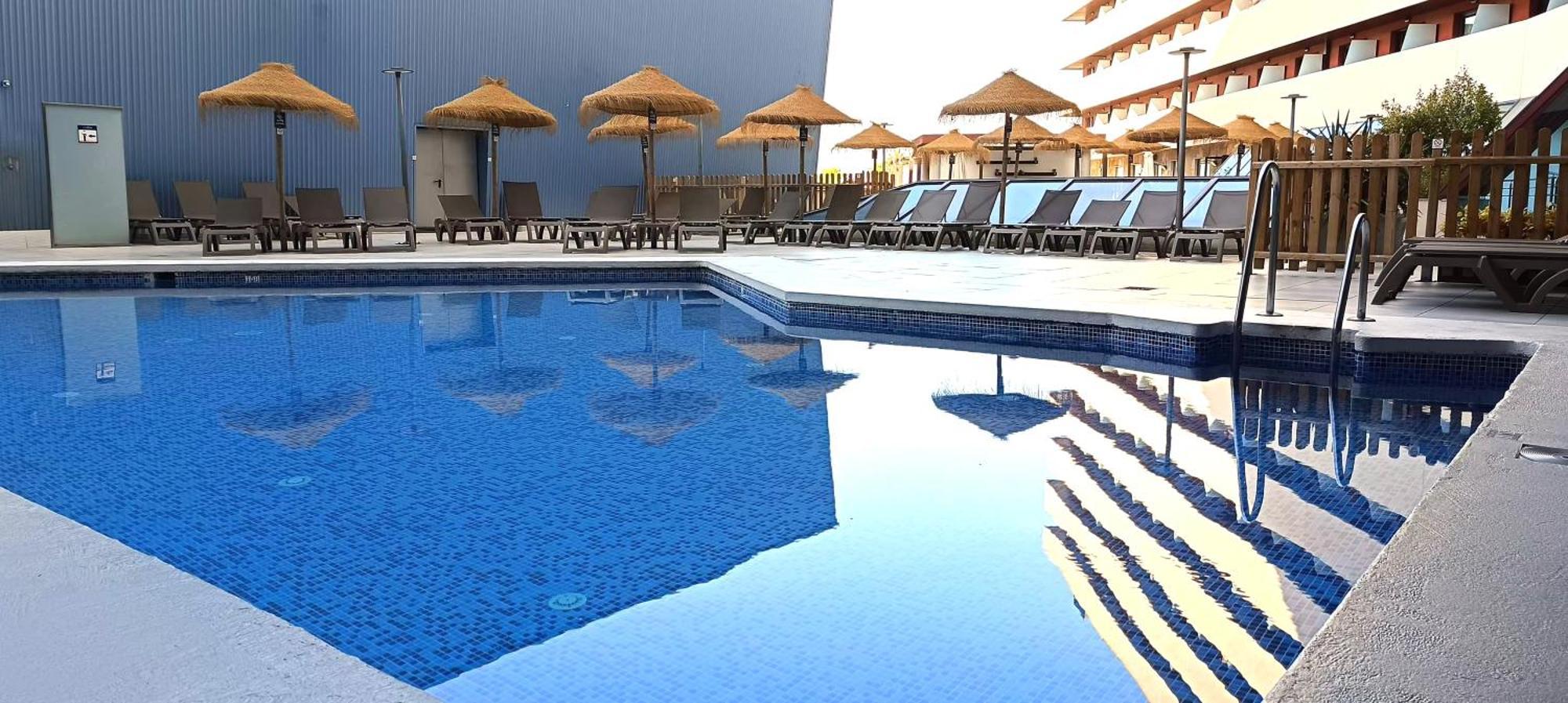 Ohtels Campo De Gibraltar Hotel La Linea de la Concepcion Bagian luar foto