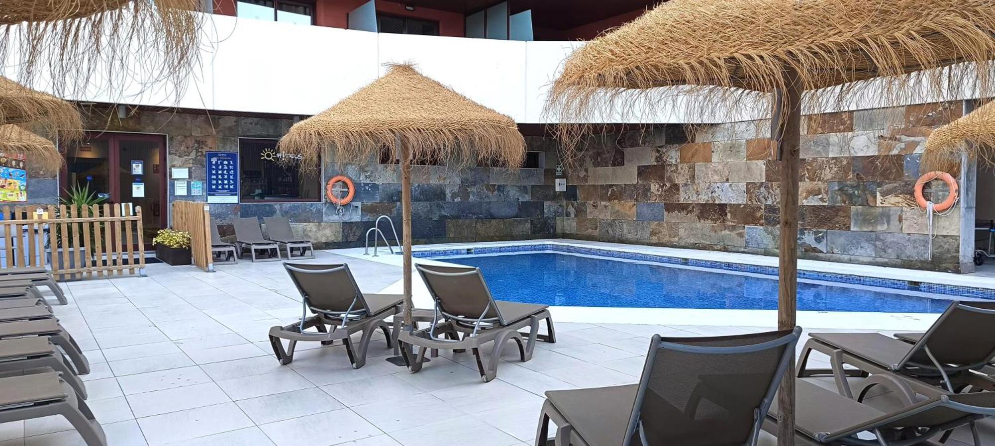 Ohtels Campo De Gibraltar Hotel La Linea de la Concepcion Bagian luar foto